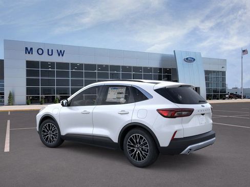 New 2025 Ford Escape SE image 4
