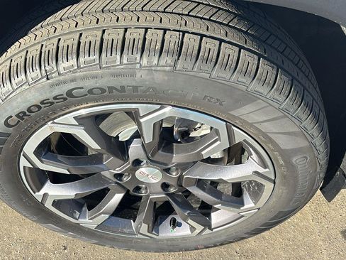 New 2026 GMC Terrain Elevation w/ Elevation Premium Package AWD/4WD image 9