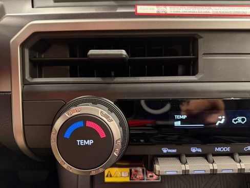 New 2026 Toyota 4Runner SR5 AWD/4WD image 65