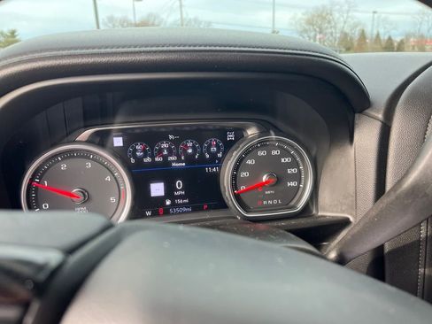 Used 2022 Chevrolet Silverado 2500 High Country w/ Z71 Off-Road Package image 9