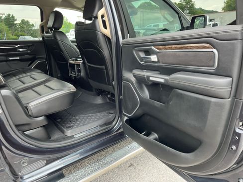 Used 2019 RAM 1500 Laramie AWD/4WD image 28