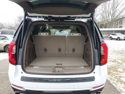 New 2026 GMC Yukon Denali image 17