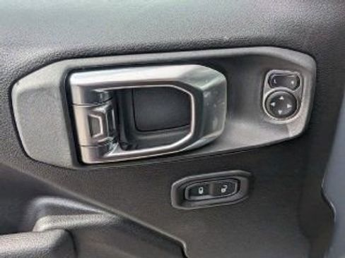 New 2026 Jeep Gladiator Sport image 9