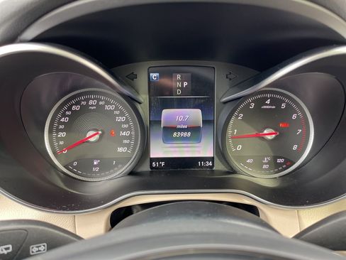 Used 2017 Mercedes-Benz GLC 300 4MATIC image 9