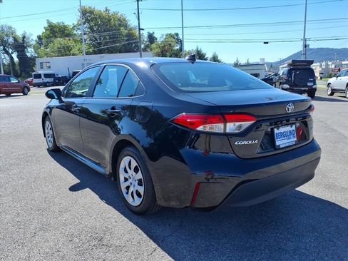 Used 2024 Toyota Corolla LE image 6