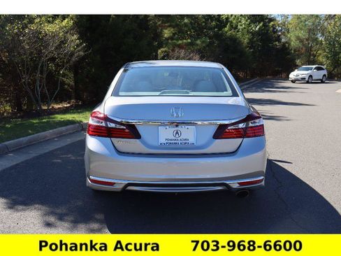 Used 2017 Honda Accord LX image 6