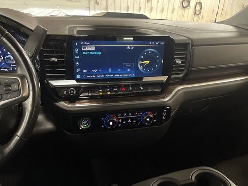 Used 2022 Chevrolet Silverado 1500 LT Trail Boss image 18