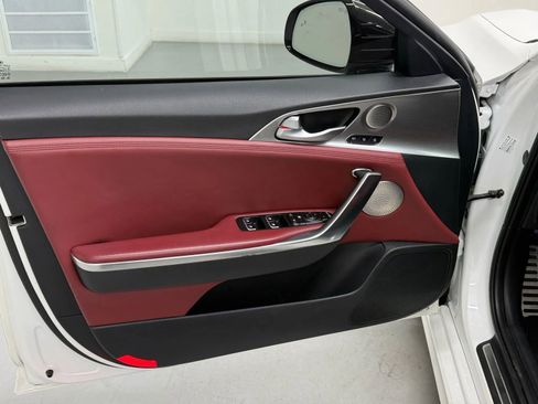 Used 2019 Kia Stinger GT2 image 22