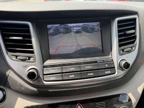 Used 2018 Hyundai Tucson Sport w/ Cargo Package AWD/4WD image 7