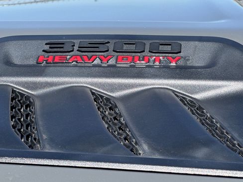 New 2026 RAM 3500 Laramie AWD/4WD image 25