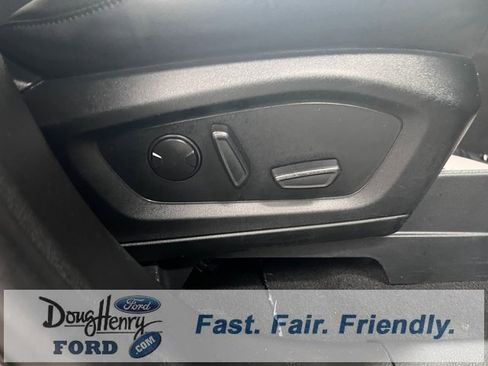 Used 2023 Ford Explorer XLT w/ Equipment Group 202A image 40