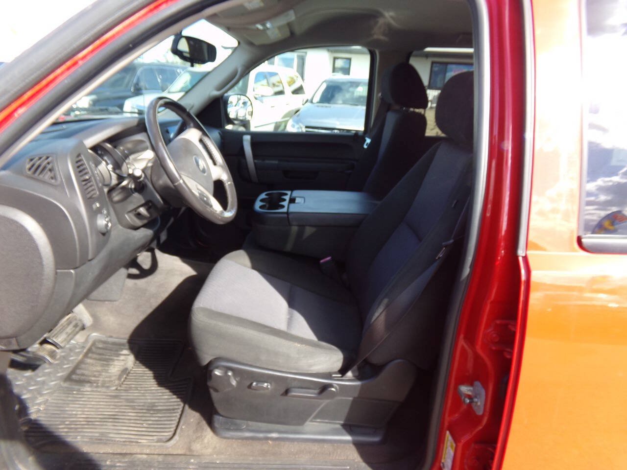 Used 2010 Chevrolet Silverado 1500 LT w/ Power Pack Plus RWD image 10