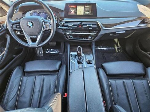 Used 2018 BMW 530e xDrive w/ Premium Package 2 image 16