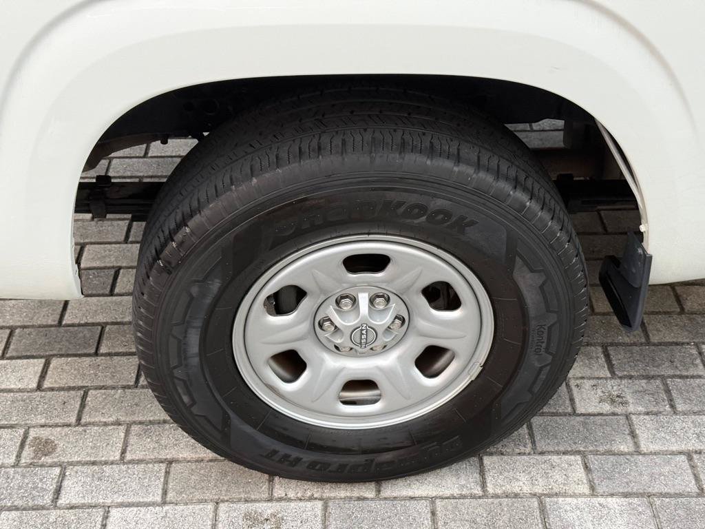 Used 2024 Nissan Frontier S w/ Technology Package RWD image 37