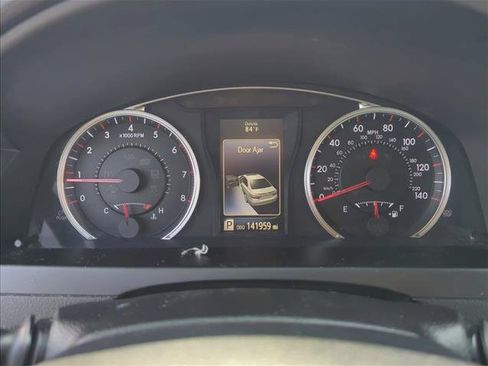 Used 2016 Toyota Camry SE FWD image 12