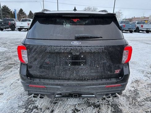 Used 2023 Ford Explorer ST w/ Equipment Group 401A image 4