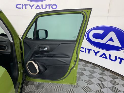 Used 2016 Jeep Renegade 75th Anniversary AWD/4WD image 36