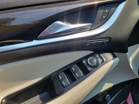 Used 2024 Buick Enclave Premium w/ Experience Buick Package FWD image 41