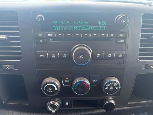 Used 2011 Chevrolet Silverado 1500 LT w/ Interior Plus Package image 15