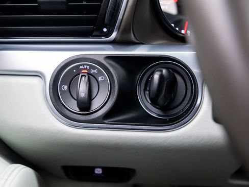 Used 2012 Porsche 911 Carrera S image 18