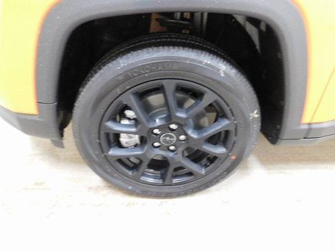 New 2026 Jeep Compass Latitude image 11