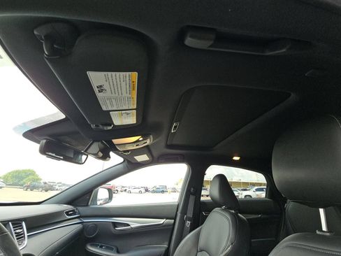 Certified 2025 INFINITI QX55 Luxe AWD/4WD image 10