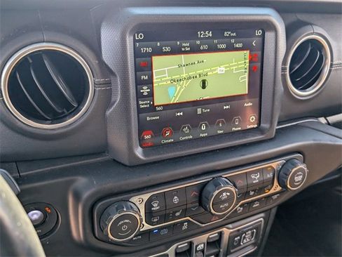 Used 2022 Jeep Wrangler Unlimited Sahara w/ Cold Weather Group image 24