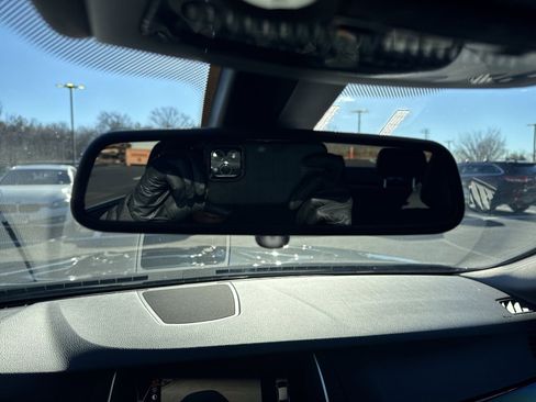 Used 2016 BMW 528i Sedan image 15