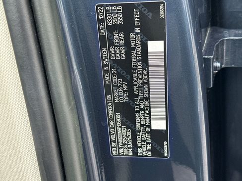 Certified 2023 Volvo XC90 T8 Plus AWD/4WD image 37