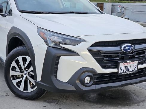 Certified 2025 Subaru Outback Premium image 6