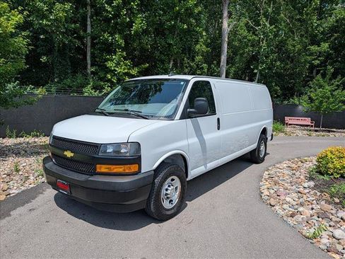 Used 2021 Chevrolet Express 2500 Extended w/ Driver Convenience Package RWD image 1