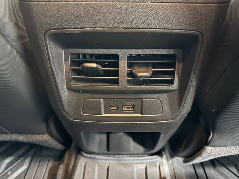 Used 2023 Chevrolet Colorado Z71 w/ Z71 Convenience Package 2 image 33