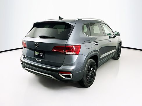 Used 2023 Volkswagen Taos SE w/ Black Wheel Package FWD image 9