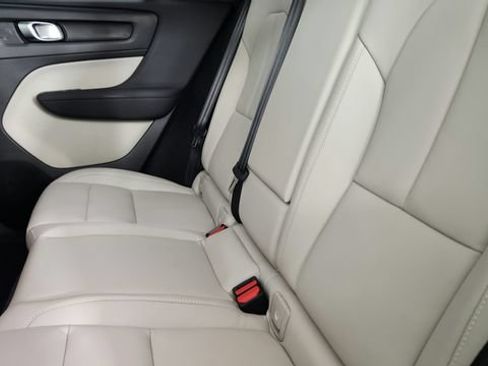Certified 2026 Volvo XC40 B5 Plus w/ Protection Package Premier AWD/4WD image 64