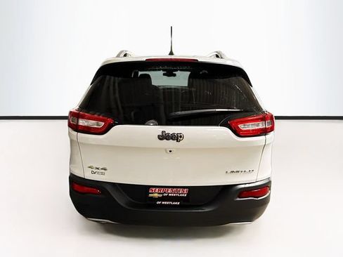 Used 2017 Jeep Cherokee Limited AWD/4WD image 7