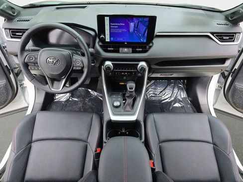 Used 2025 Toyota RAV4 XSE w/ Premium Package AWD/4WD image 10
