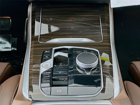 New 2026 BMW X5 xDrive40i w/ M Sport Package image 17