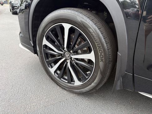 Used 2021 Toyota Highlander XSE AWD/4WD image 8