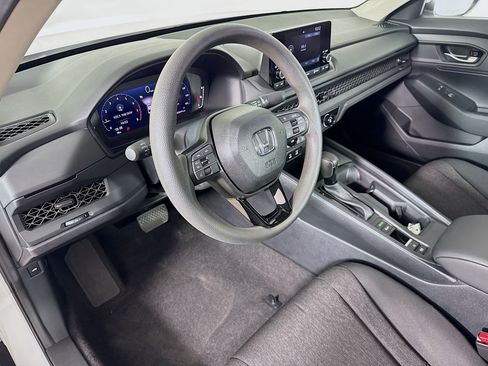 Used 2025 Honda Accord LX image 8