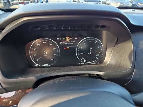 Used 2019 Volvo XC90 T6 Momentum w/ Advanced Package AWD/4WD image 9