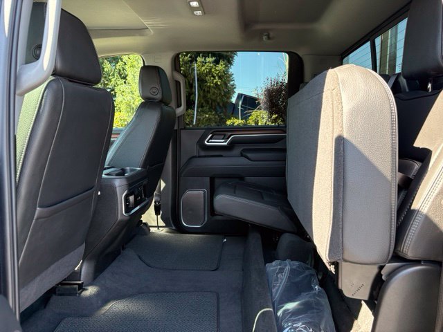 Used 2025 GMC Sierra 3500 Denali w/ Denali Reserve Package AWD/4WD image 13