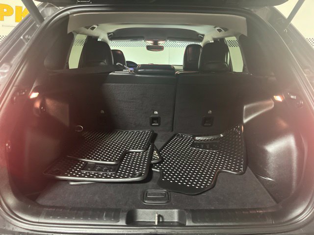 Used 2019 Jeep Cherokee Trailhawk w/ Comfort/Convenience Group AWD/4WD image 16