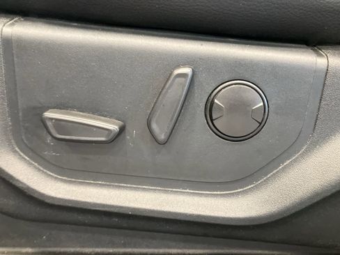 Used 2020 Ford F150 Lariat w/ Equipment Group 502A Luxury image 14