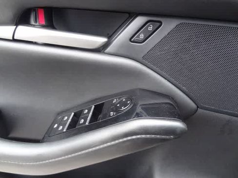 Used 2024 MAZDA MAZDA3 s FWD image 14