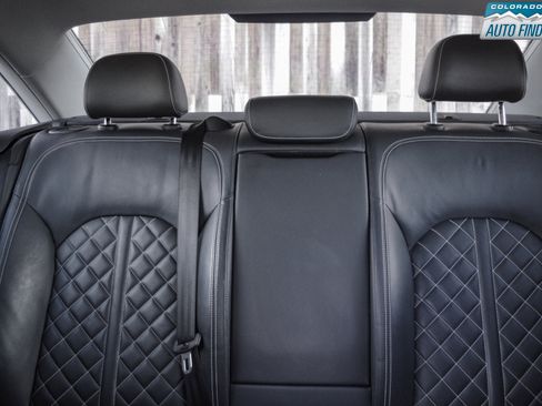 Used 2015 Audi S6 image 17