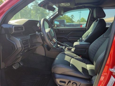 Used 2024 Toyota Tacoma TRD Sport w/ TRD Sport Premium Package image 18