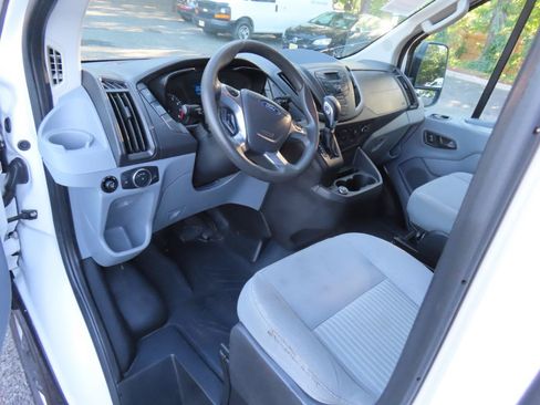 Used 2019 Ford Transit 250 148 Low Roof RWD image 15