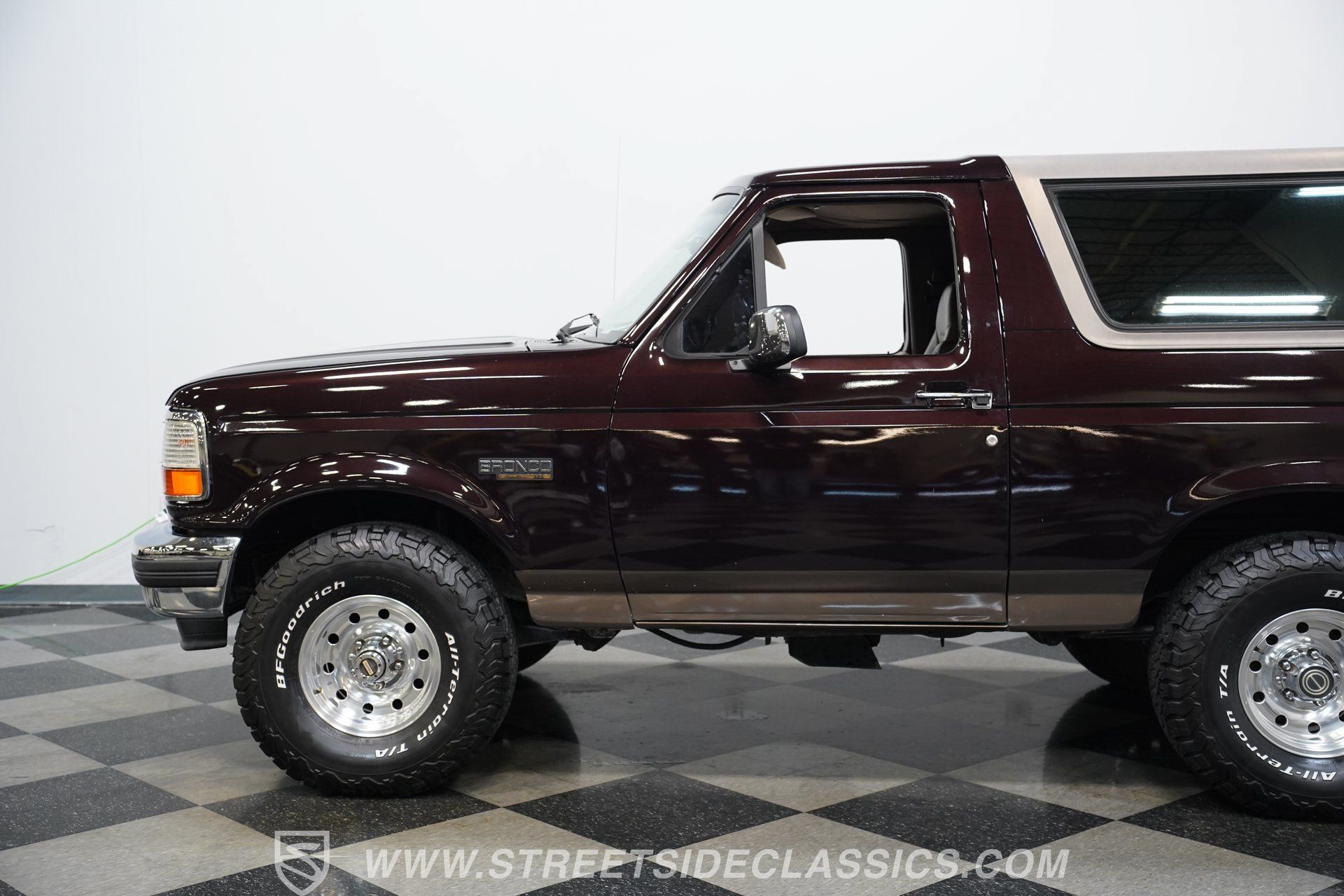 Used 1996 Ford Bronco Eddie Bauer AWD/4WD image 22