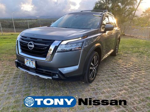 Used 2023 Nissan Pathfinder Platinum image 21