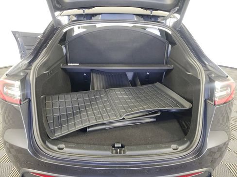 Used 2024 Tesla Model Y Long Range image 28